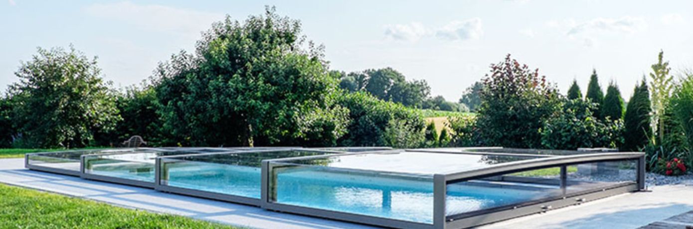 Schutz für Mensch & Tier – unsere Schiebeüberdachung im Rampenlicht